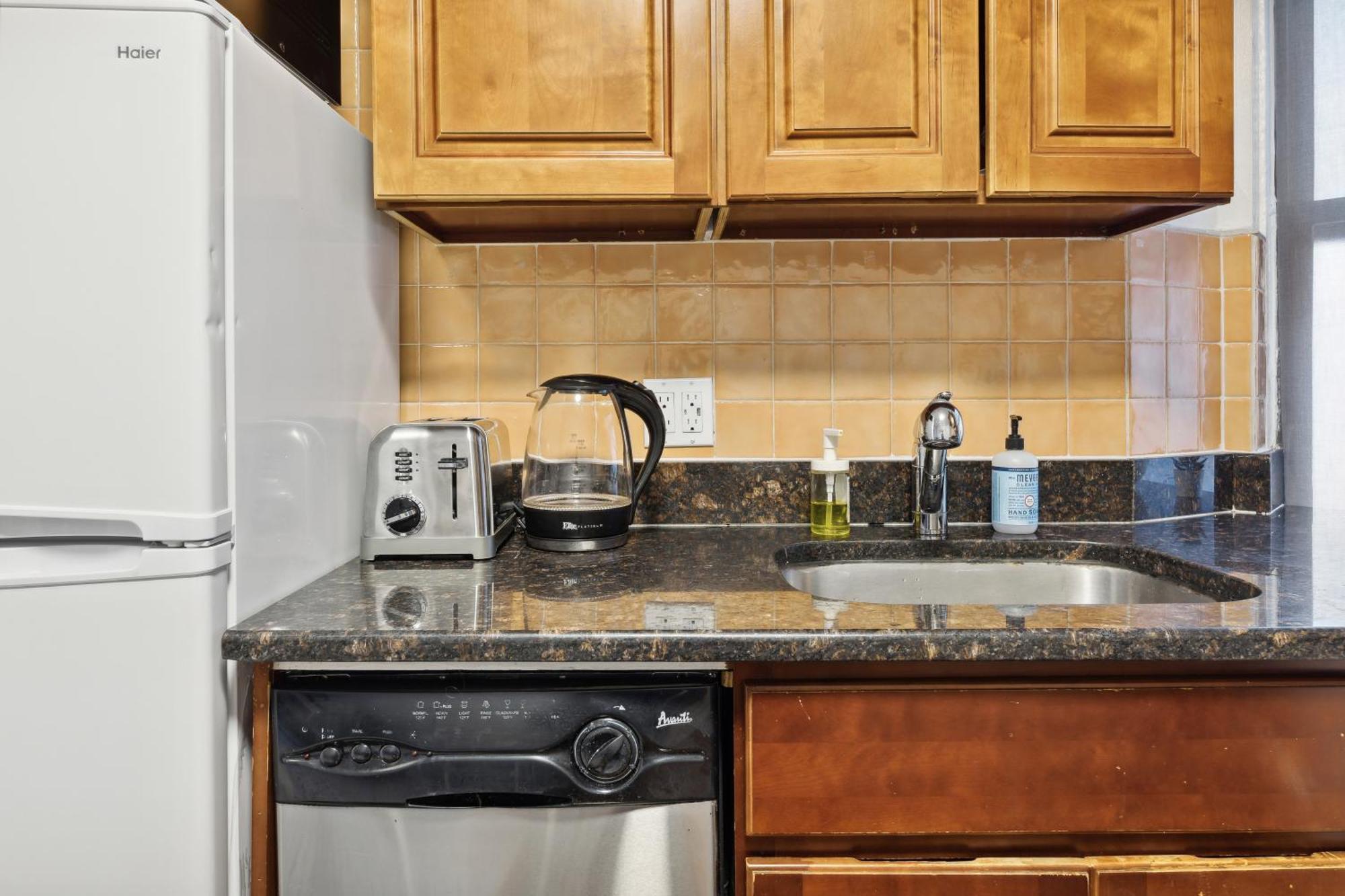 2 Bd Central Apt Next To Diamond District Apartamento Nova York